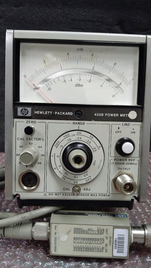 Tehomittari HP 435B+8482A 100 kHz - 4,2 GHz